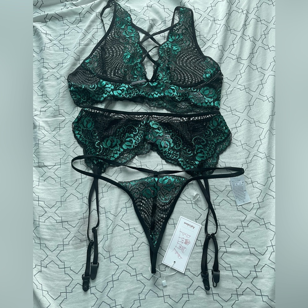 Lingerie set